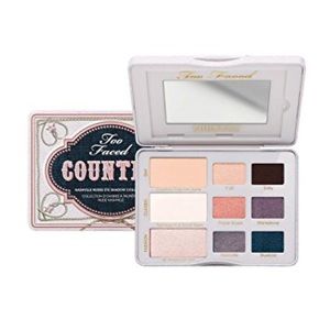 Too faced country pallet